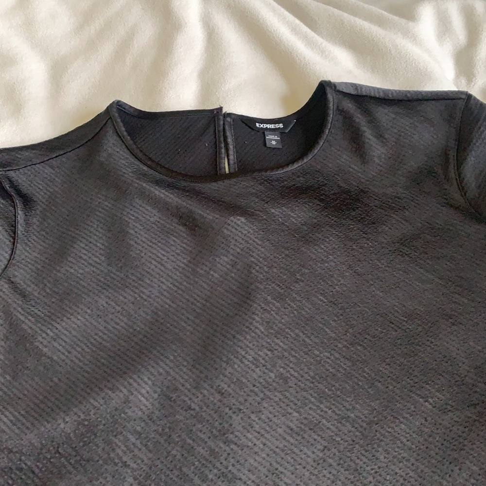 Express top - Picture 3 of 3